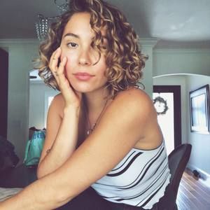 Meet your Posher, Victoria annette